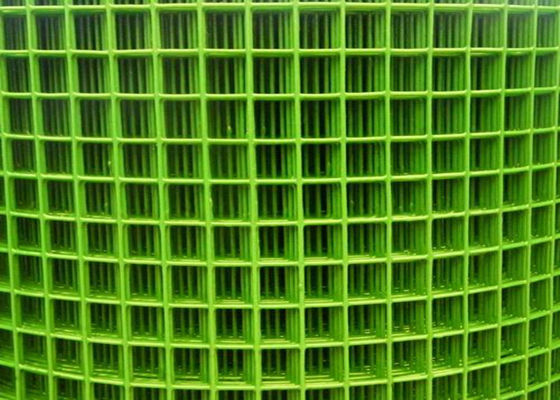 Το πράσινο PVC κλουβιών BWG18 κοτόπουλου έντυσε το ενωμένο στενά πλέγμα καλωδίων