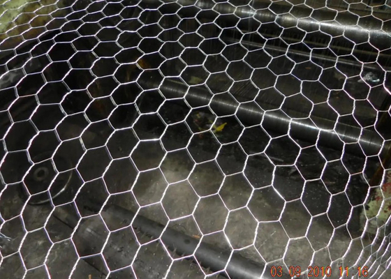 Γαλβανισμένη ύφανση 0.7mm Hexagon πλέγμα 1 &quot; Χ 1» Bwg22 μετάλλων